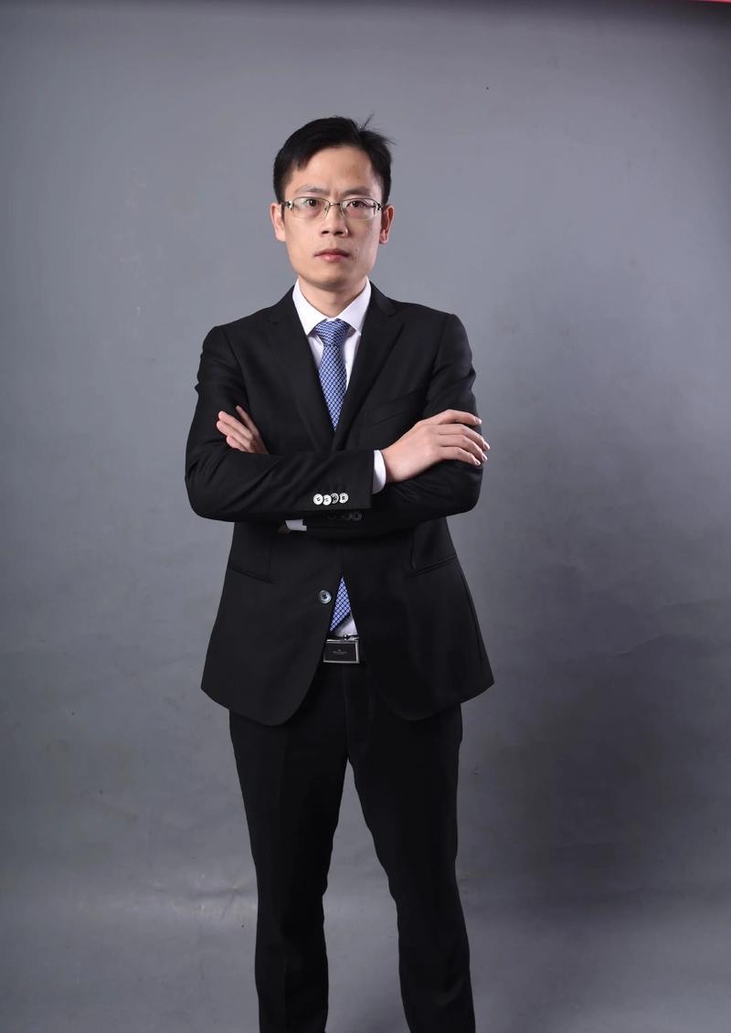 且华威 创意策略总监